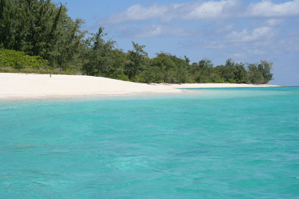 beach, vacation, timor-leste, east timor, jako island, white sand, nature, crystal clear water, ocean, sea, blue, water